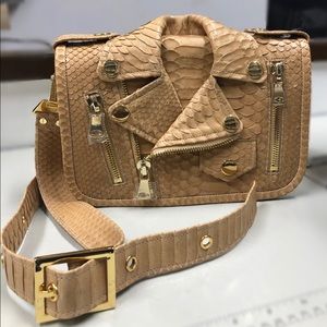 Piton hand bag